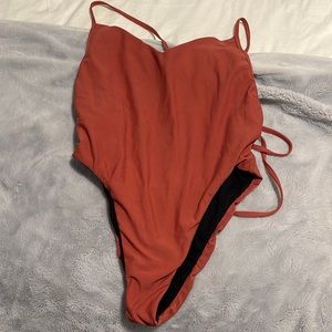 Jolyn one piece Steve 2